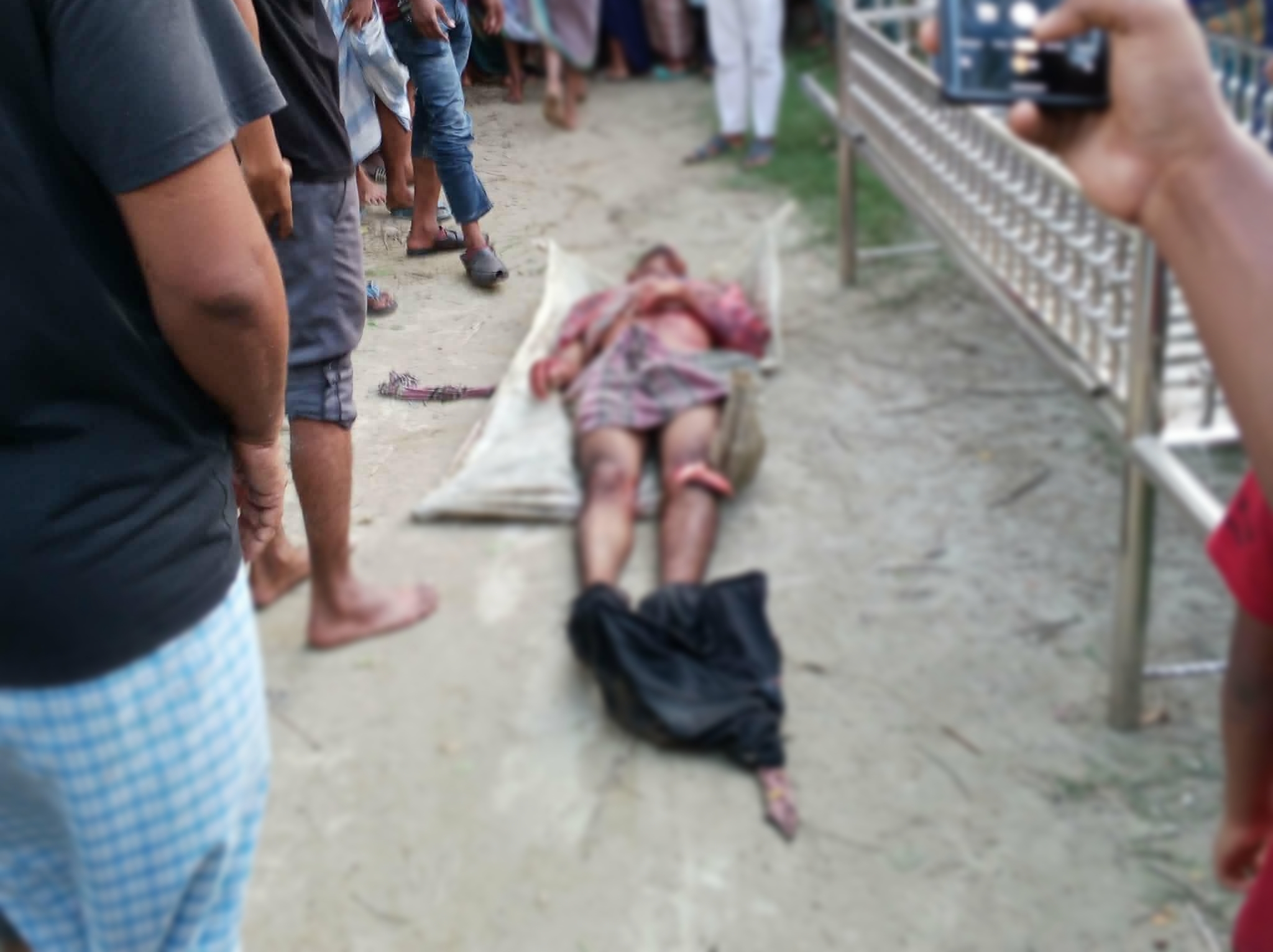 বরগুনায় গণপিটুনিতে শীর্ষ সন্ত্রাসী কালু নিহত