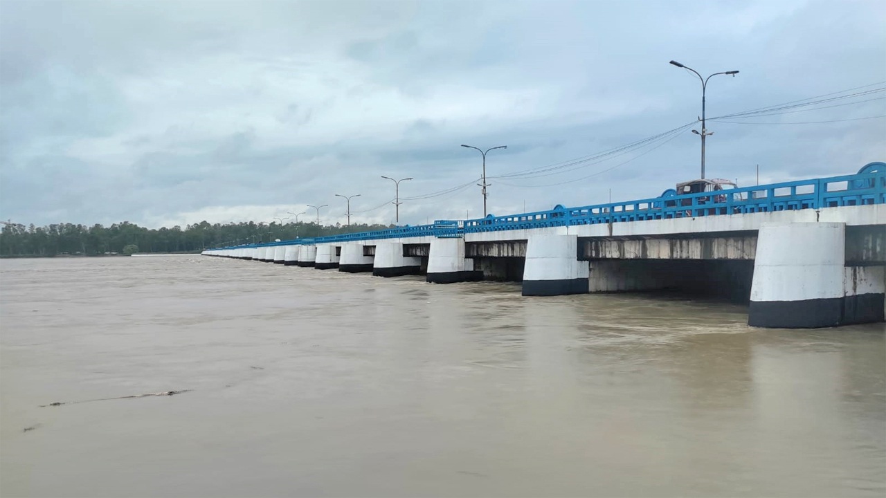 ফের বাড়ছে তিস্তার পানি, আতঙ্কে চরাঞ্চলের কৃষকরা