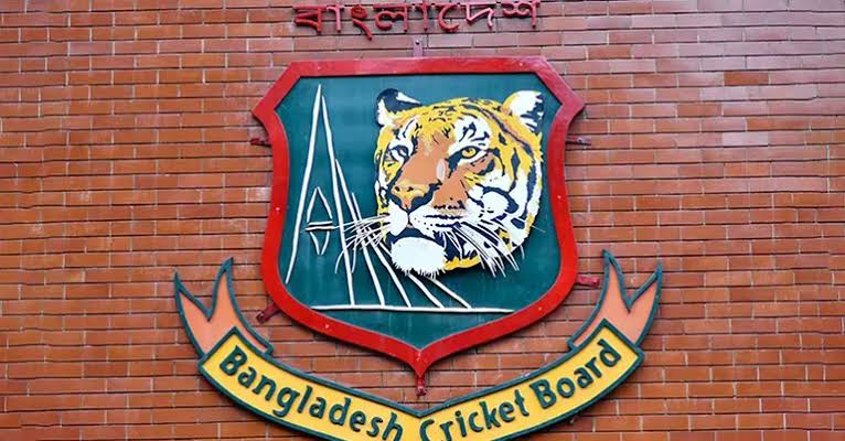 বিসিবি নির্বাচন: বুলবুলকে কাঠগড়ায় তুলেছিলেন, এবার কাঠগড়ায় তামিম